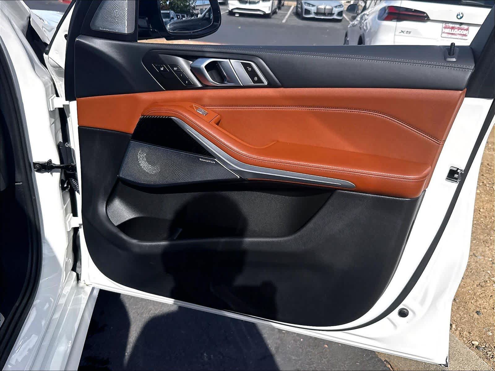 Used 2024 BMW X7 M60i w/ Executive Package AWD/4WD image 32