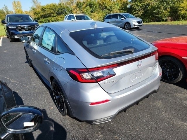 Used 2025 Honda Civic Sport image 5
