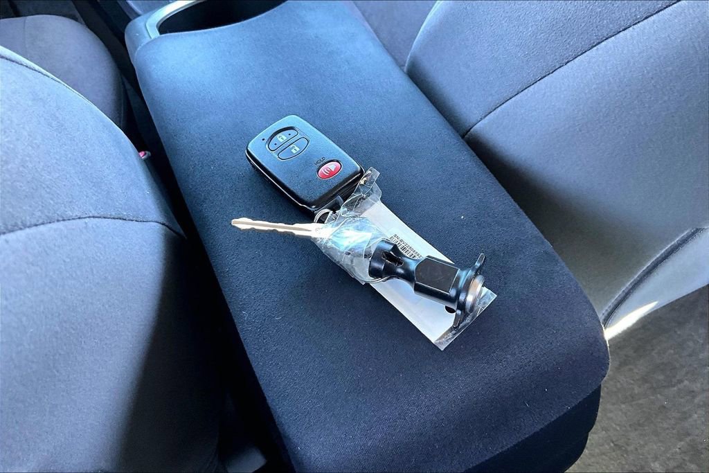 Used 2013 Toyota Prius One image 13