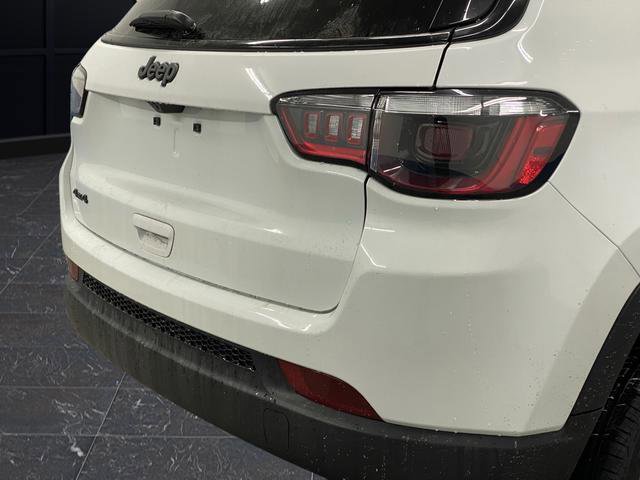 New 2026 Jeep Compass Latitude w/ Sun and Sound Group image 34