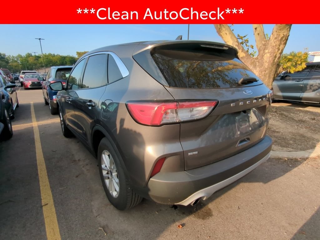 Used 2021 Ford Escape SE w/ Convenience Package FWD image 4