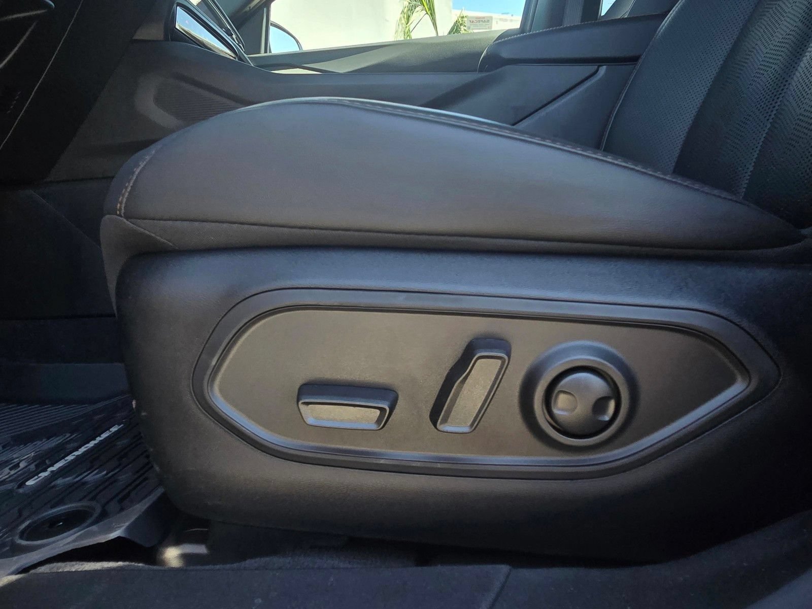 New 2026 Jeep Cherokee Overland AWD/4WD image 14
