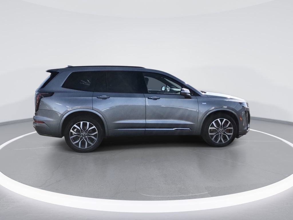 Used 2024 Cadillac XT6 Sport image 9