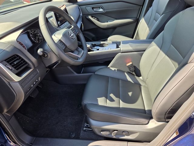 New 2026 Nissan Rogue Dark Armor FWD image 10