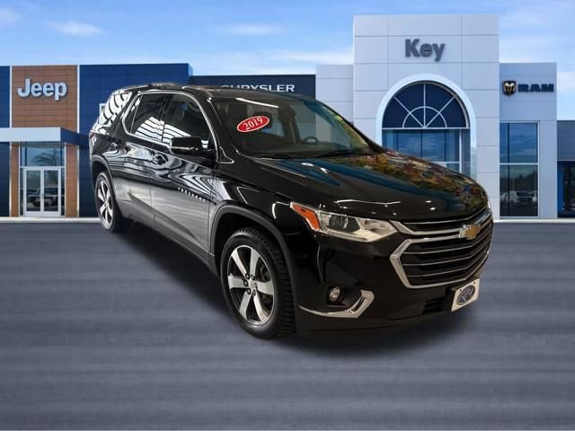 Used 2019 Chevrolet Traverse LT w/ LT Premium Package AWD/4WD image 10