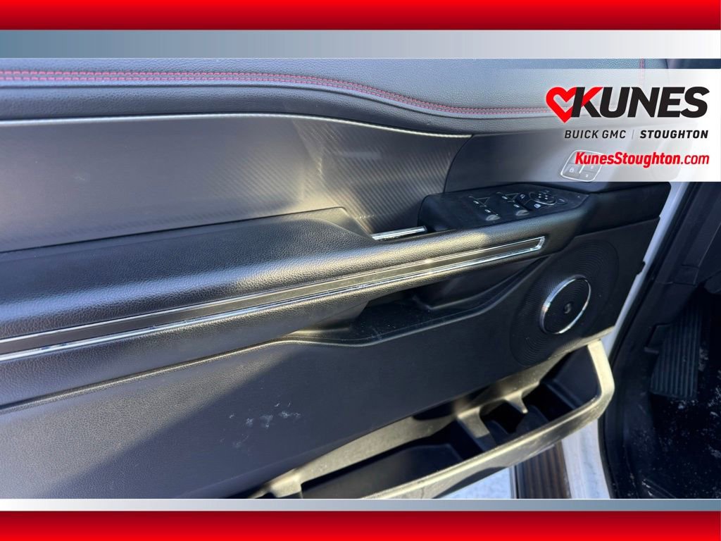 Used 2020 Ford Expedition Limited w/ Equipment Group 303A image 17