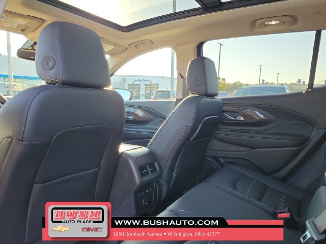 Used 2024 GMC Terrain Denali w/ Denali Premium Package AWD/4WD image 14