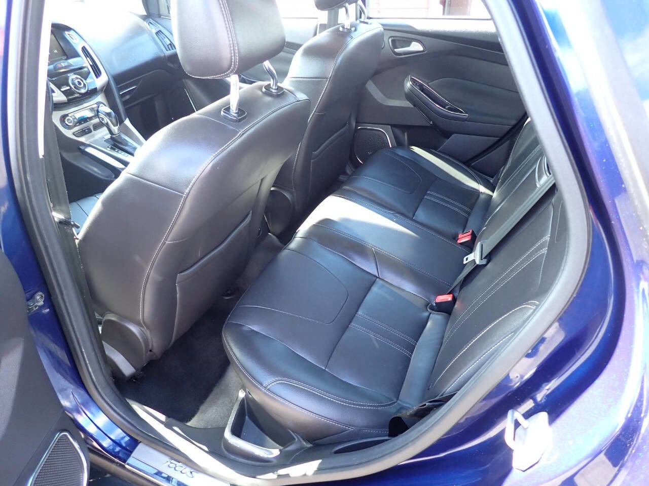 Used 2012 Ford Focus SEL image 8