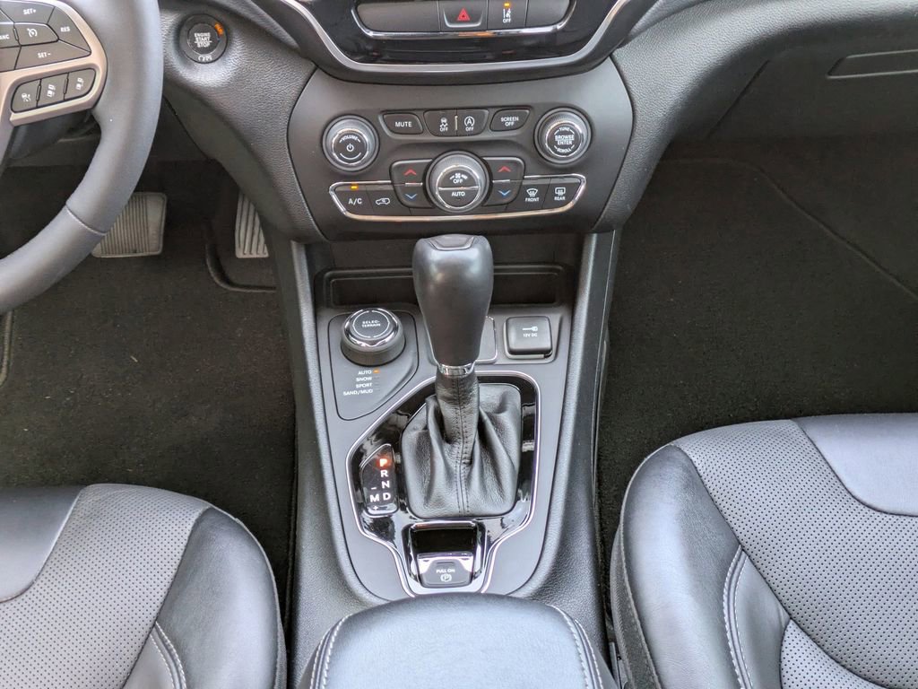 Used 2022 Jeep Cherokee Limited image 20