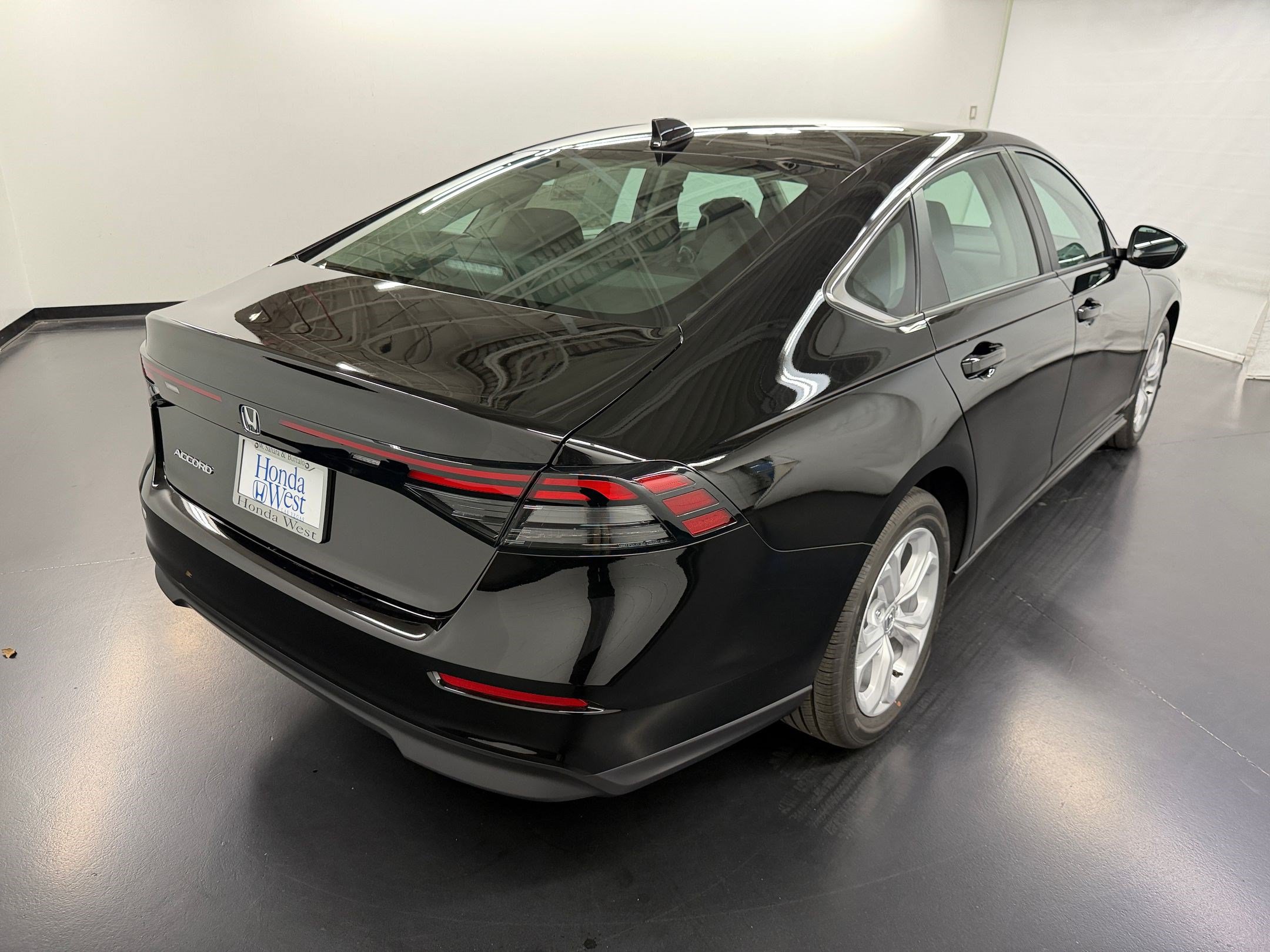 New 2026 Honda Accord LX image 9