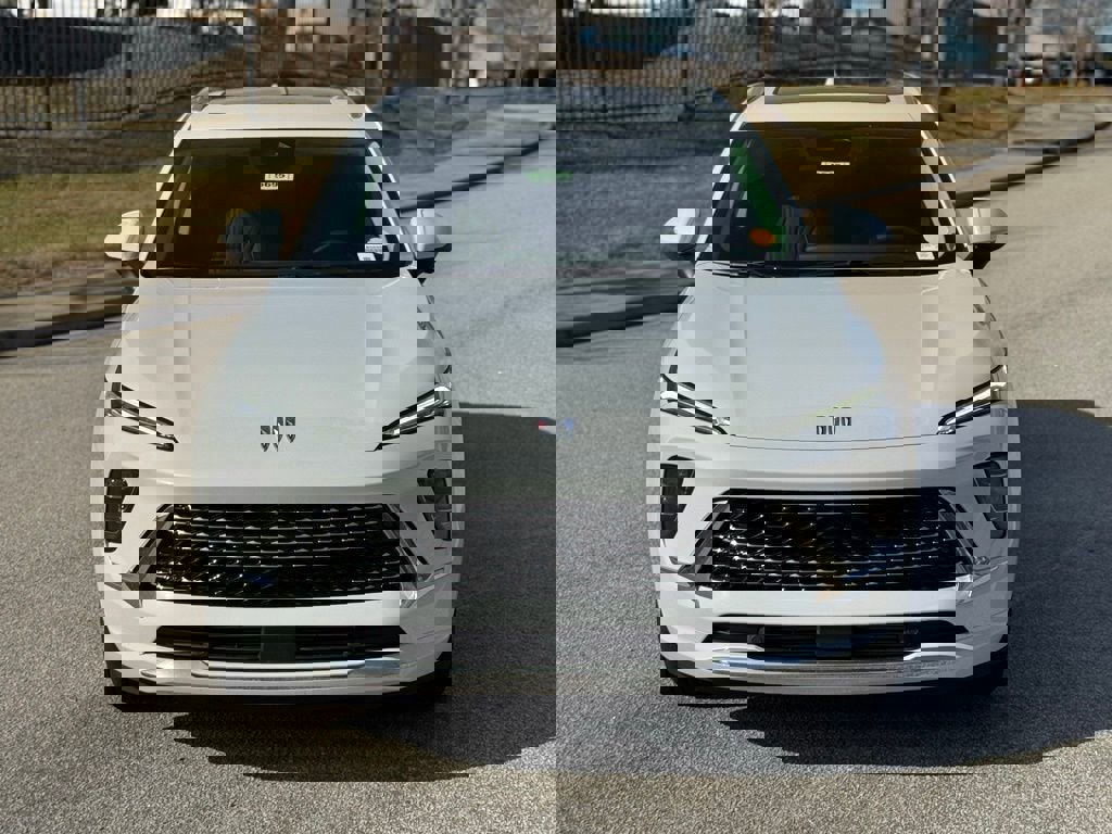 New 2026 Buick Envision Avenir image 8