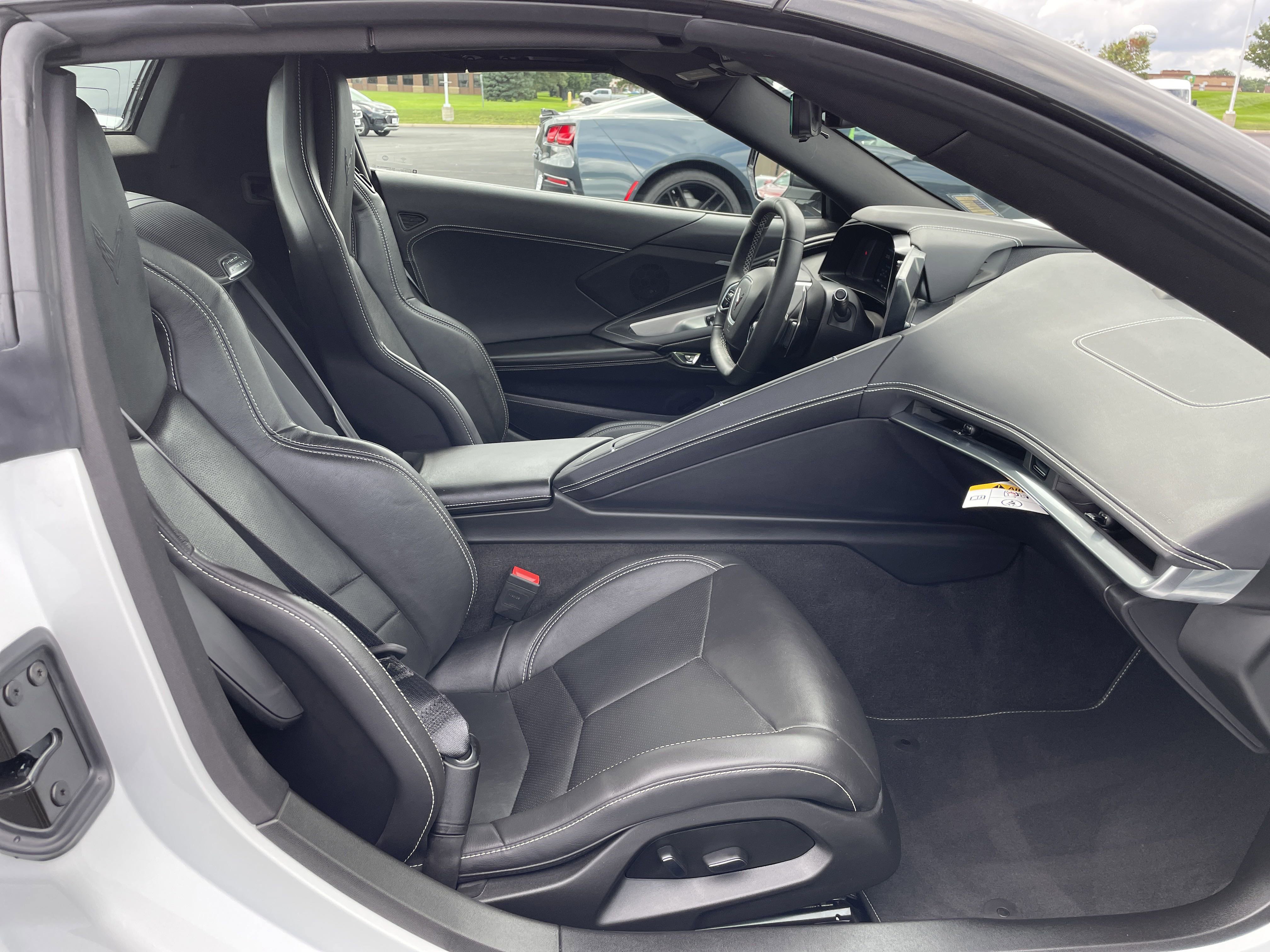 Certified 2024 Chevrolet Corvette Stingray Convertible w/ Z51 Performance Package image 24