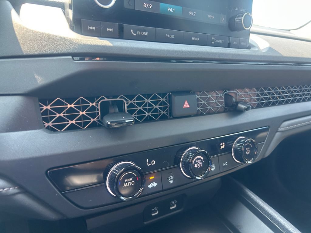 Certified 2023 Honda Accord LX image 30