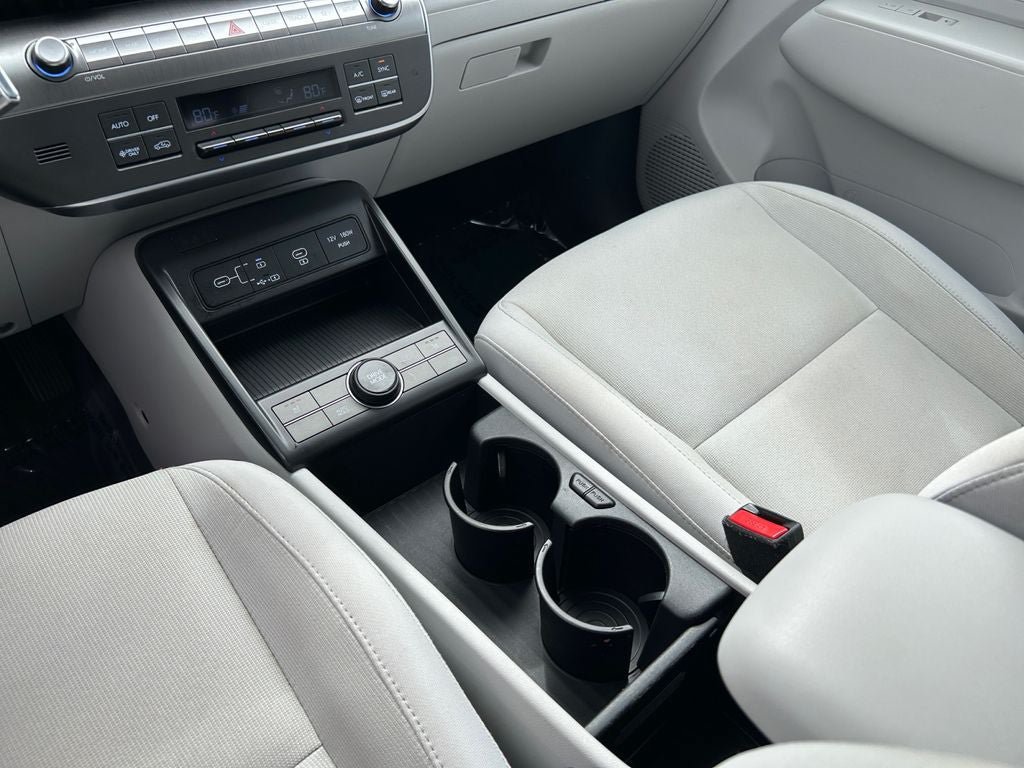 Used 2024 Hyundai Kona SEL FWD image 18