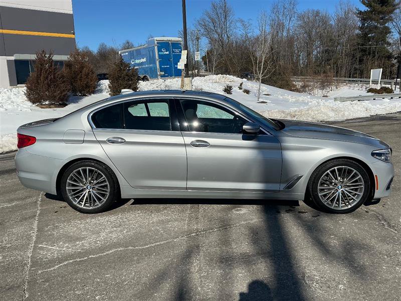 Used 2017 BMW 540i xDrive image 8