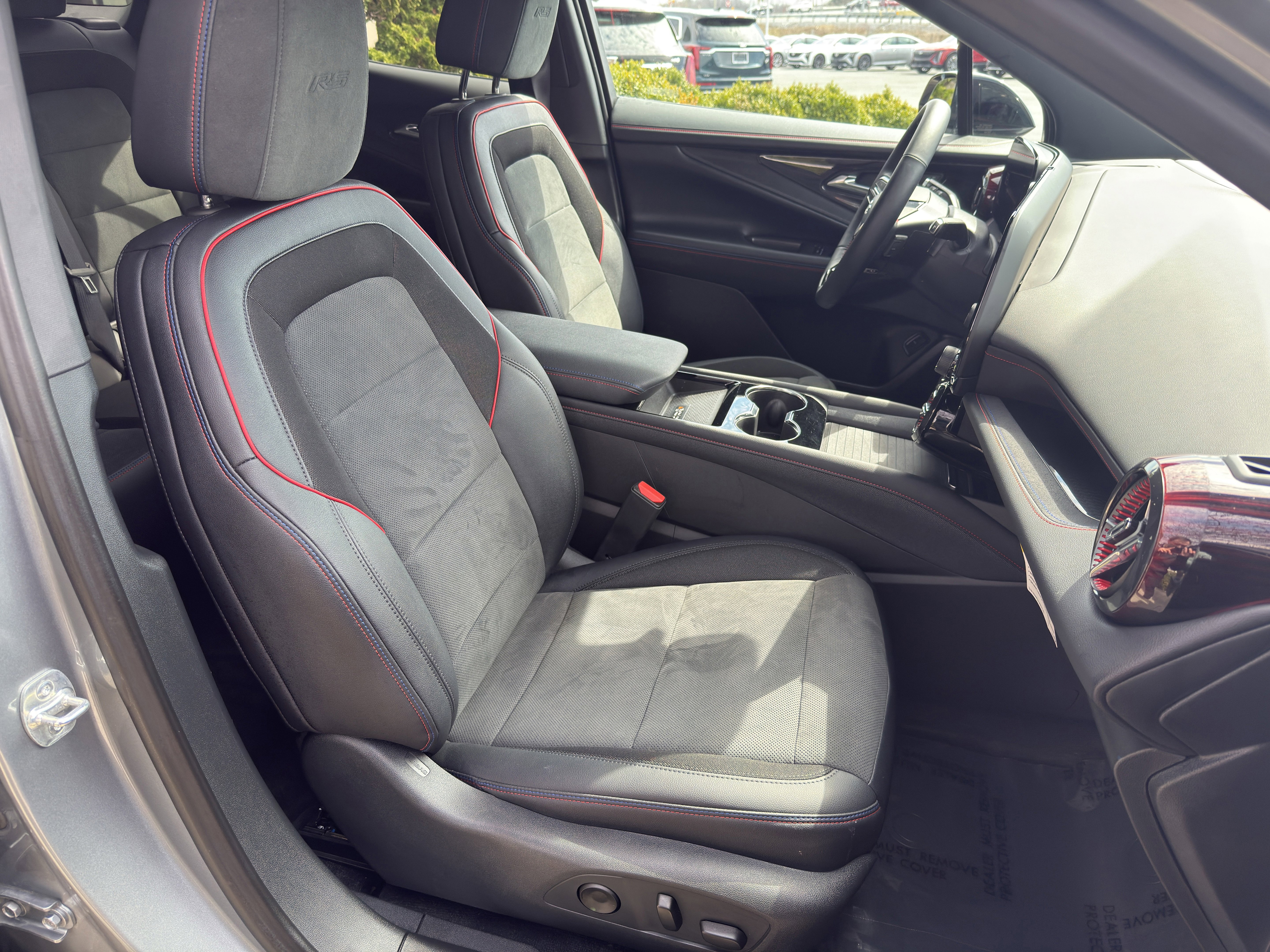 Used 2025 Chevrolet Blazer EV RS AWD/4WD image 18