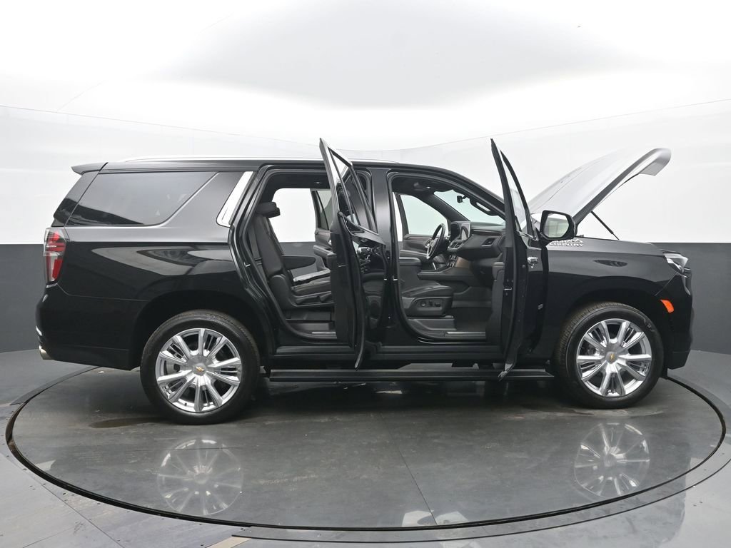 Used 2024 Chevrolet Tahoe High Country AWD/4WD image 59