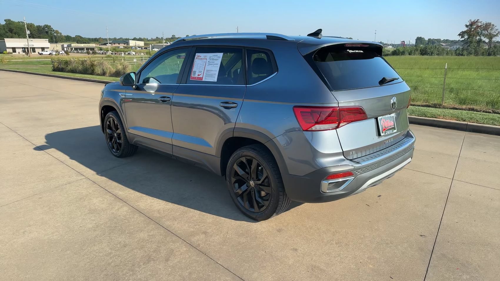 Used 2023 Volkswagen Taos SE FWD image 7