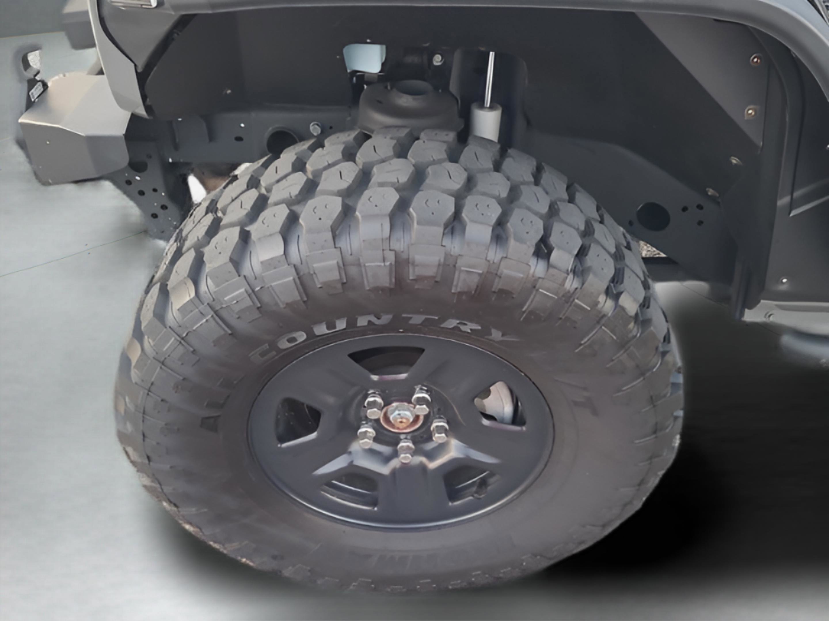 Used 2022 Jeep Wrangler Sport image 10