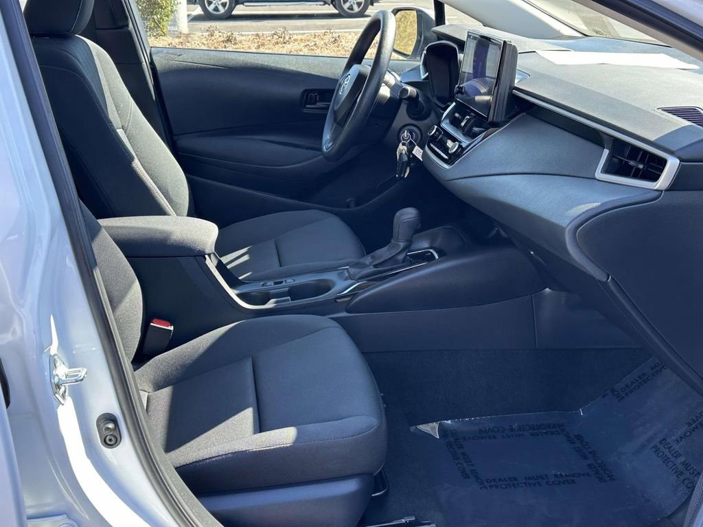 Used 2024 Toyota Corolla LE image 6