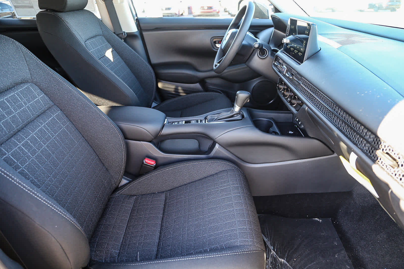 New 2026 Honda HR-V LX image 16