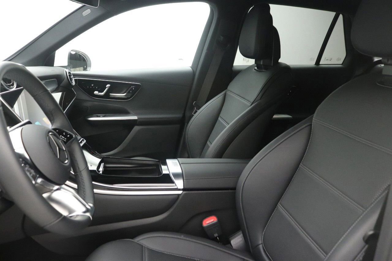 Certified 2026 Mercedes-Benz GLC 300 image 31