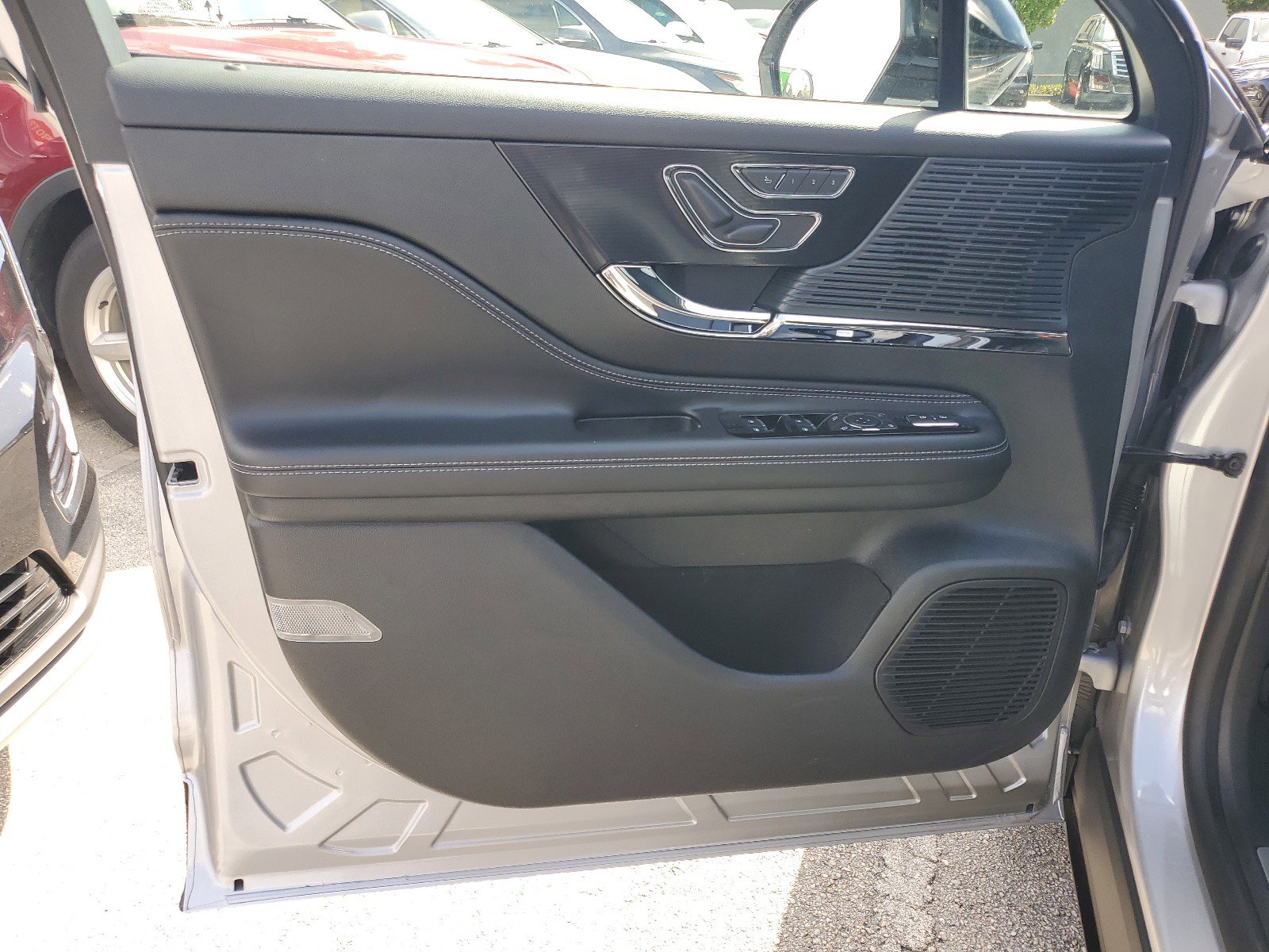 Used 2020 Lincoln Corsair FWD image 15