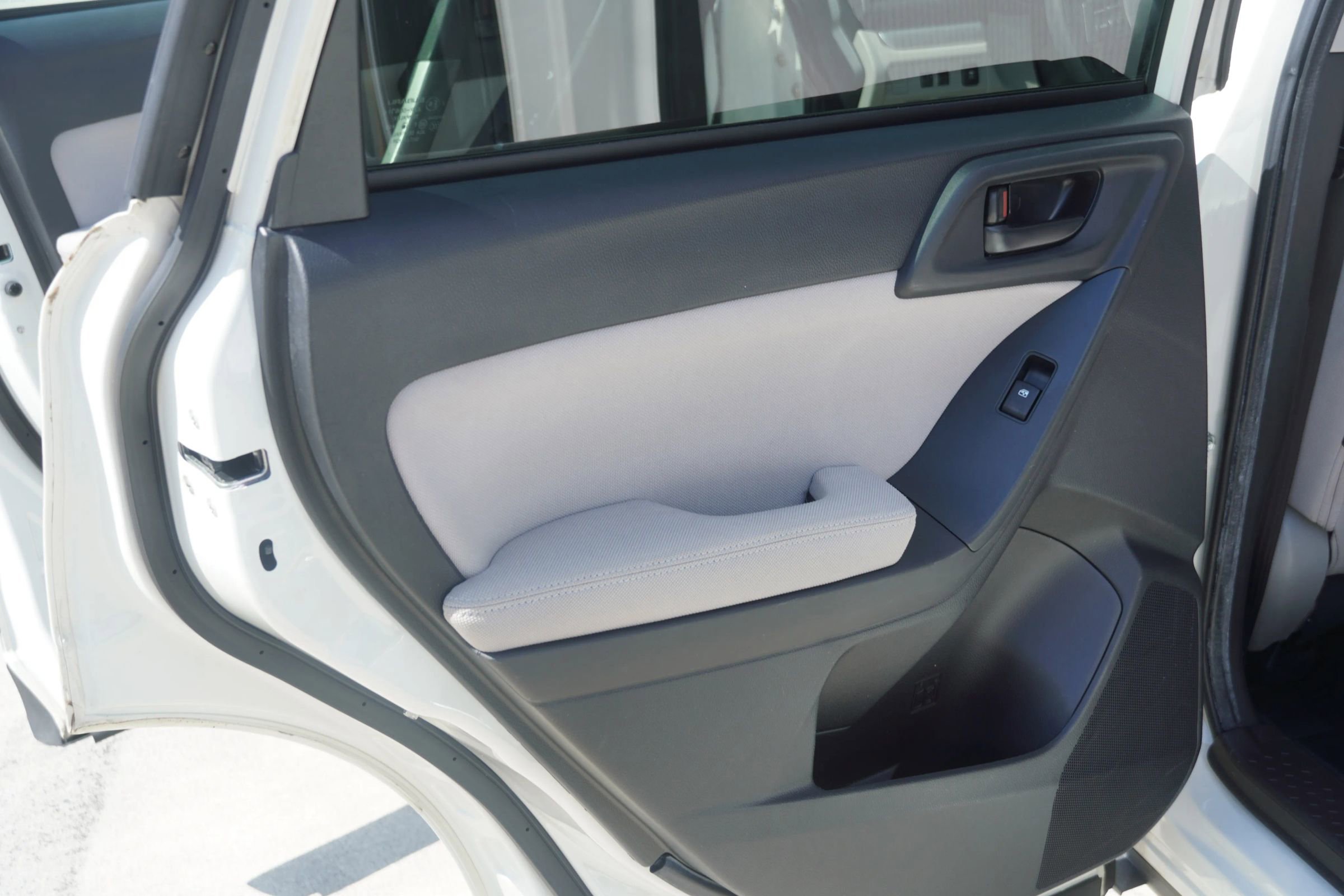 Used 2014 Subaru Forester 2.5i Premium w/ Popular Package #2 image 29