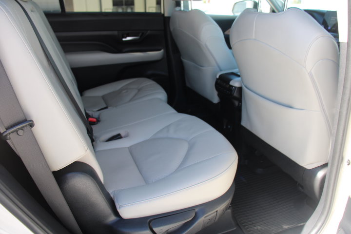 Certified 2024 Toyota Grand Highlander AWD image 21