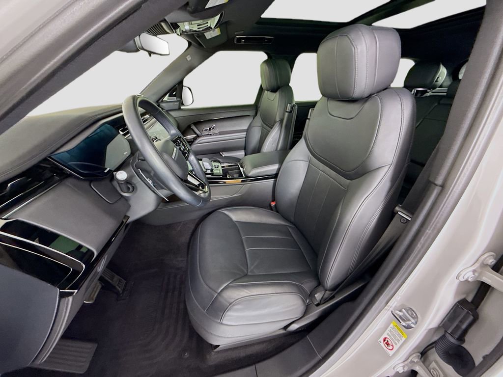 Used 2023 Land Rover Range Rover Sport SE Dynamic image 20