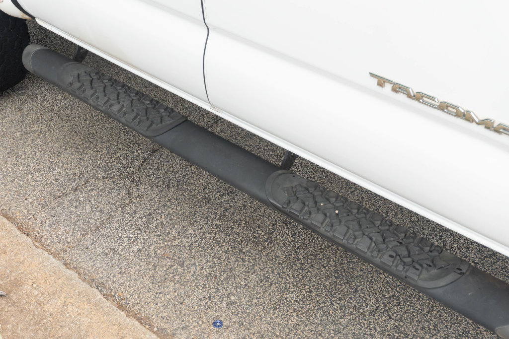 Used 2021 Toyota Tacoma SR5 RWD image 5