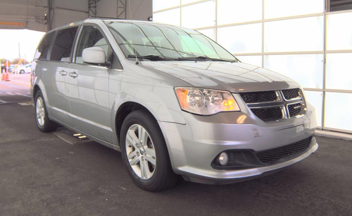 Used 2018 Dodge Grand Caravan SXT FWD image 5