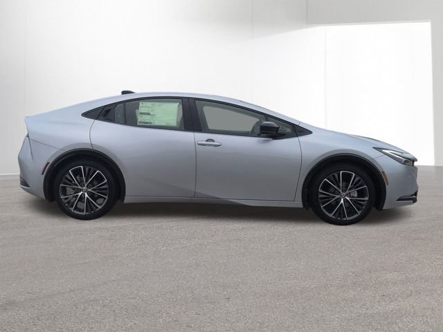 New 2026 Toyota Prius XLE image 4