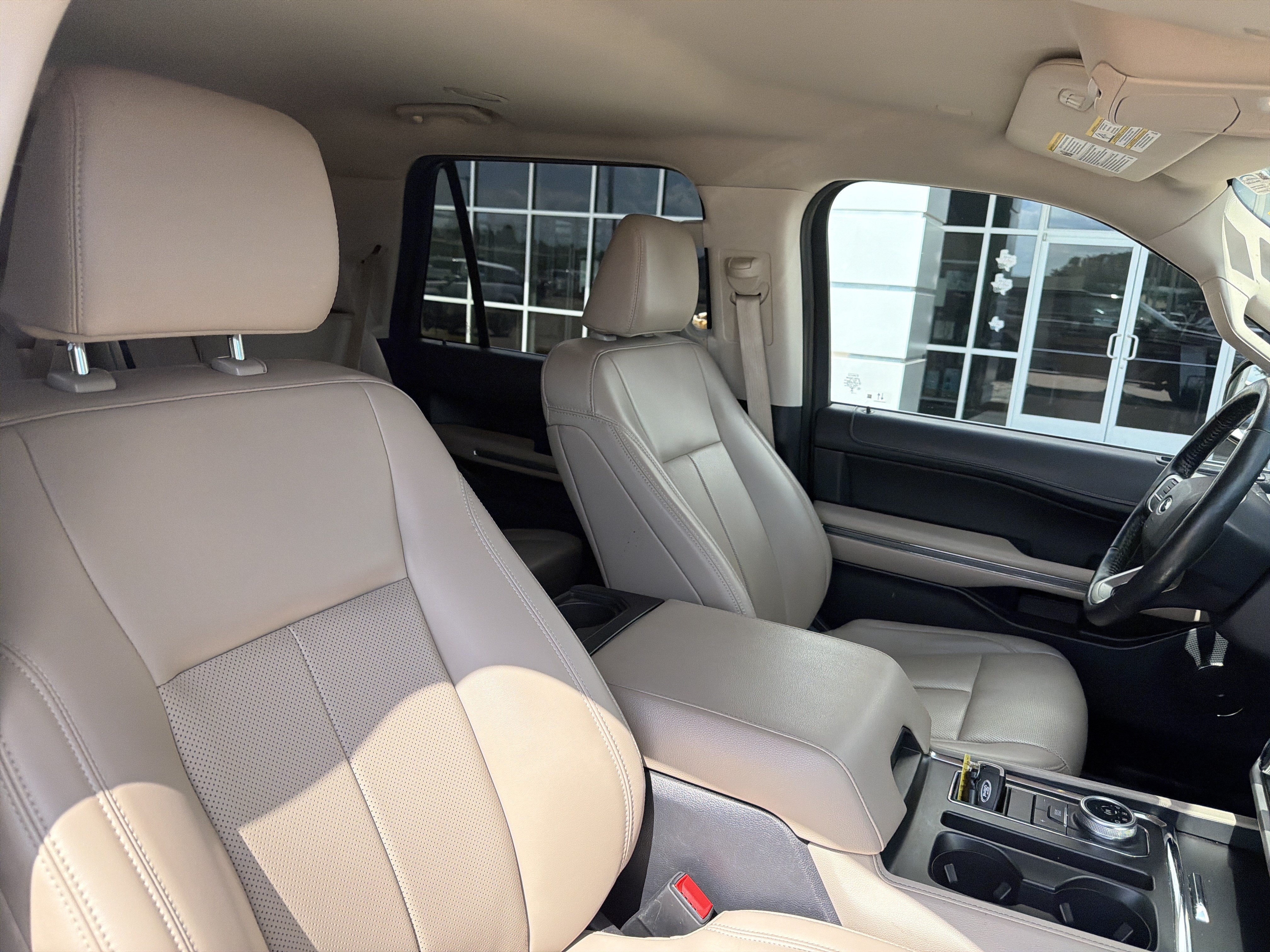 Used 2023 Ford Expedition Max XLT RWD image 7