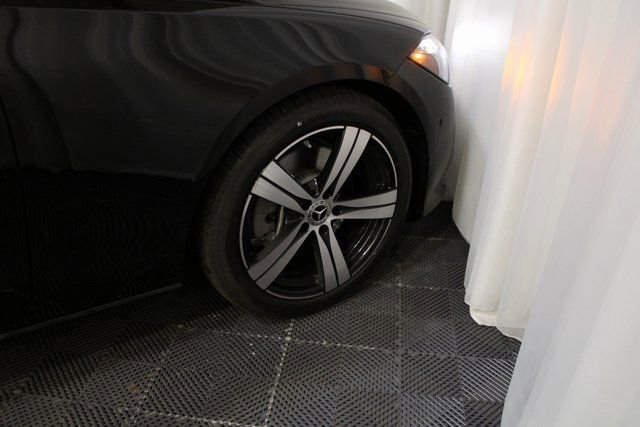New 2025 Mercedes-Benz C 300 4MATIC Sedan image 10