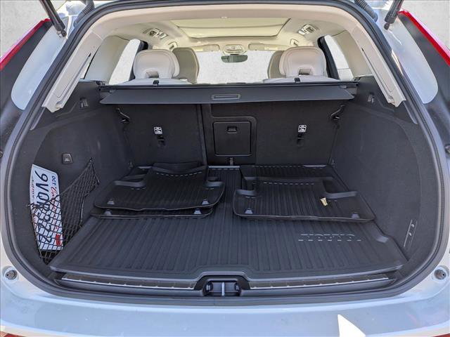 Certified 2026 Volvo XC60 B5 Ultra w/ Climate Package AWD/4WD image 7