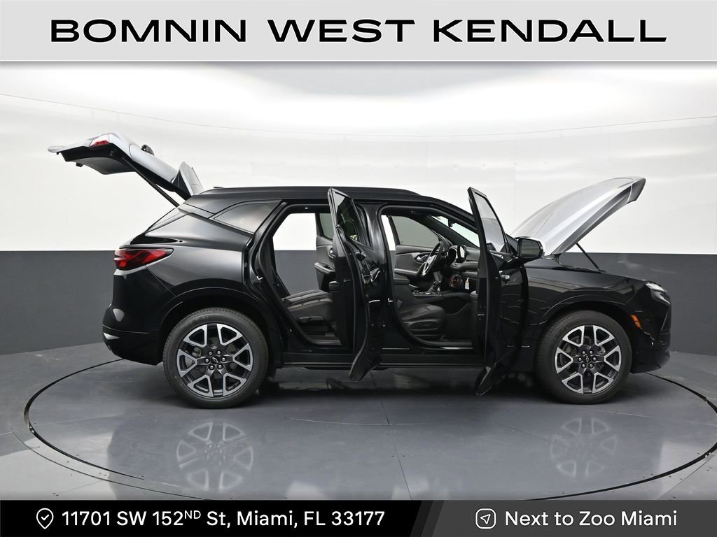 Used 2023 Chevrolet Blazer RS w/ Enhanced Convenience Package image 30