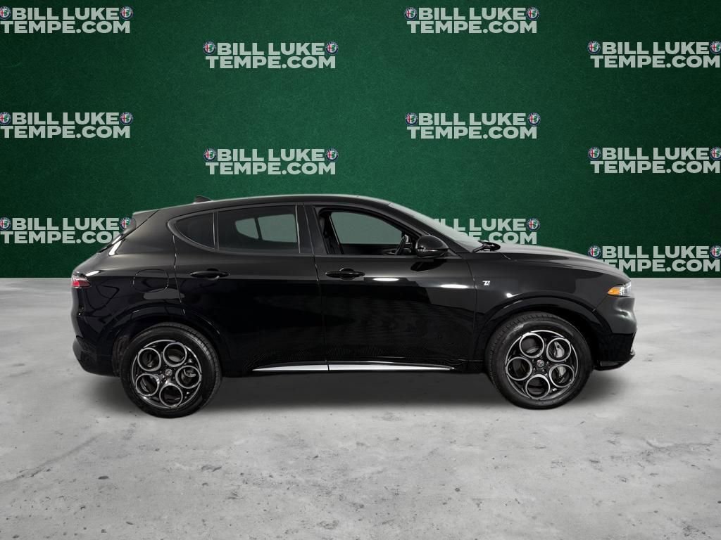 Used 2024 Alfa Romeo Tonale Ti AWD/4WD image 4