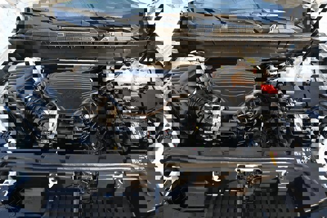 Used 2021 GMC Acadia SLT w/ Technology Package image 14