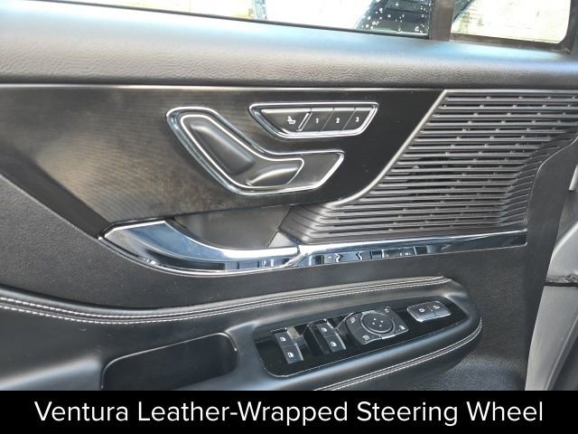 Certified 2022 Lincoln Corsair AWD w/ Premium Package image 12