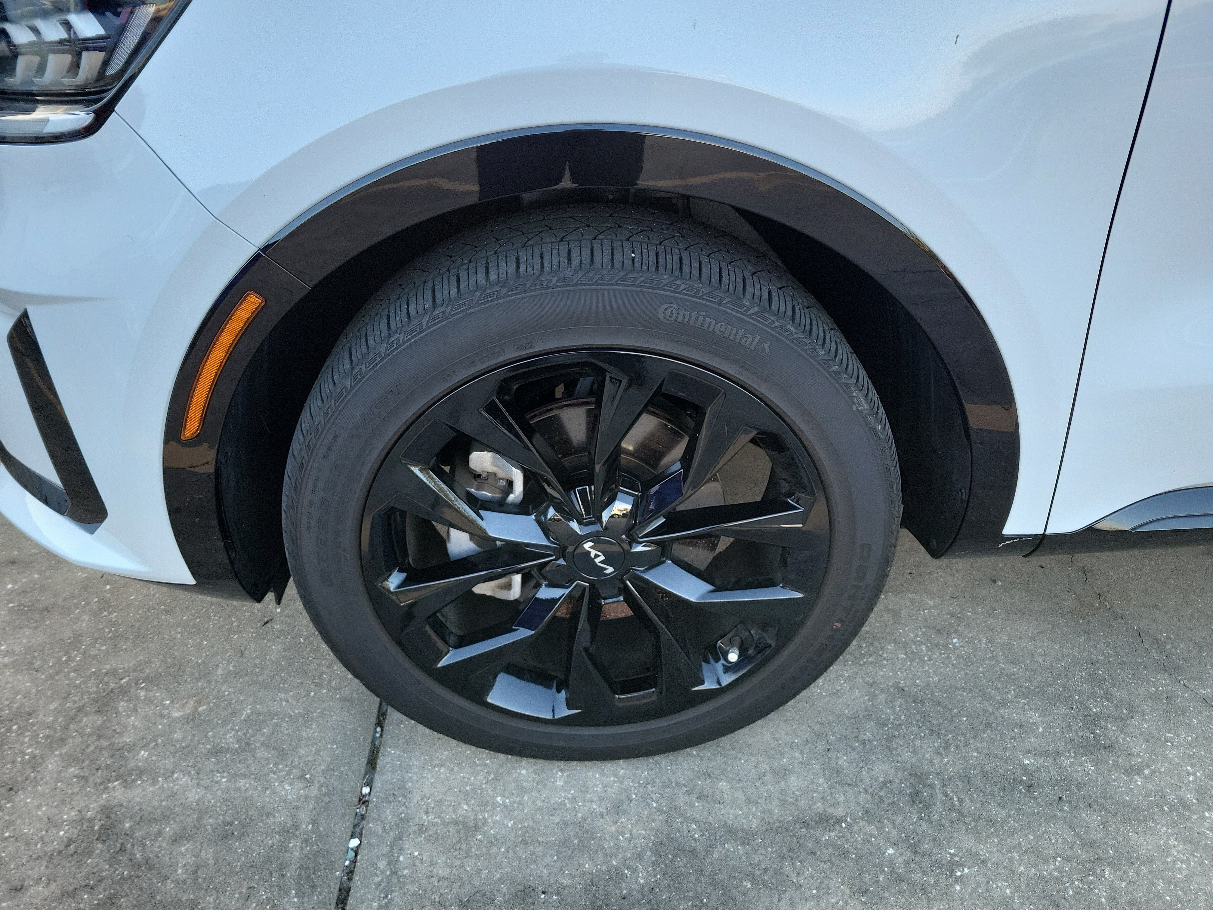 Used 2023 Kia Sorento SX FWD image 5