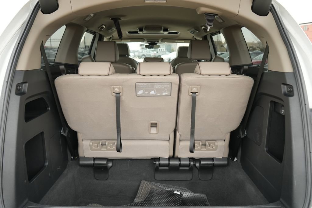 Used 2023 Honda Odyssey Elite image 12
