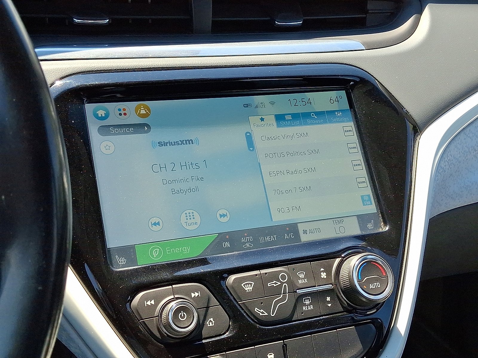 Used 2020 Chevrolet Bolt Premier w/ Infotainment Package FWD image 18