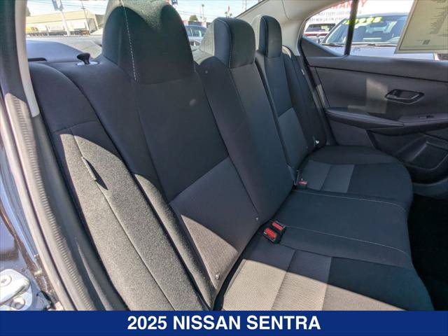 Used 2025 Nissan Sentra SV FWD image 22