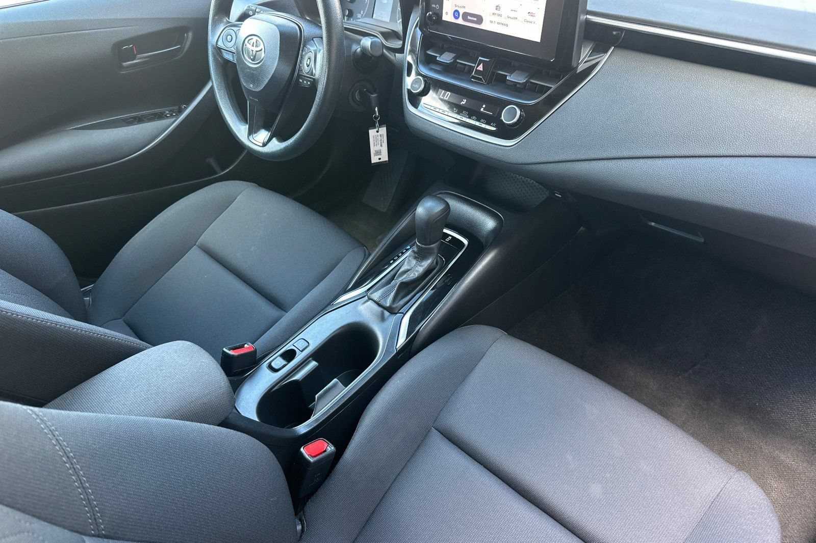 Used 2024 Toyota Corolla LE FWD image 18