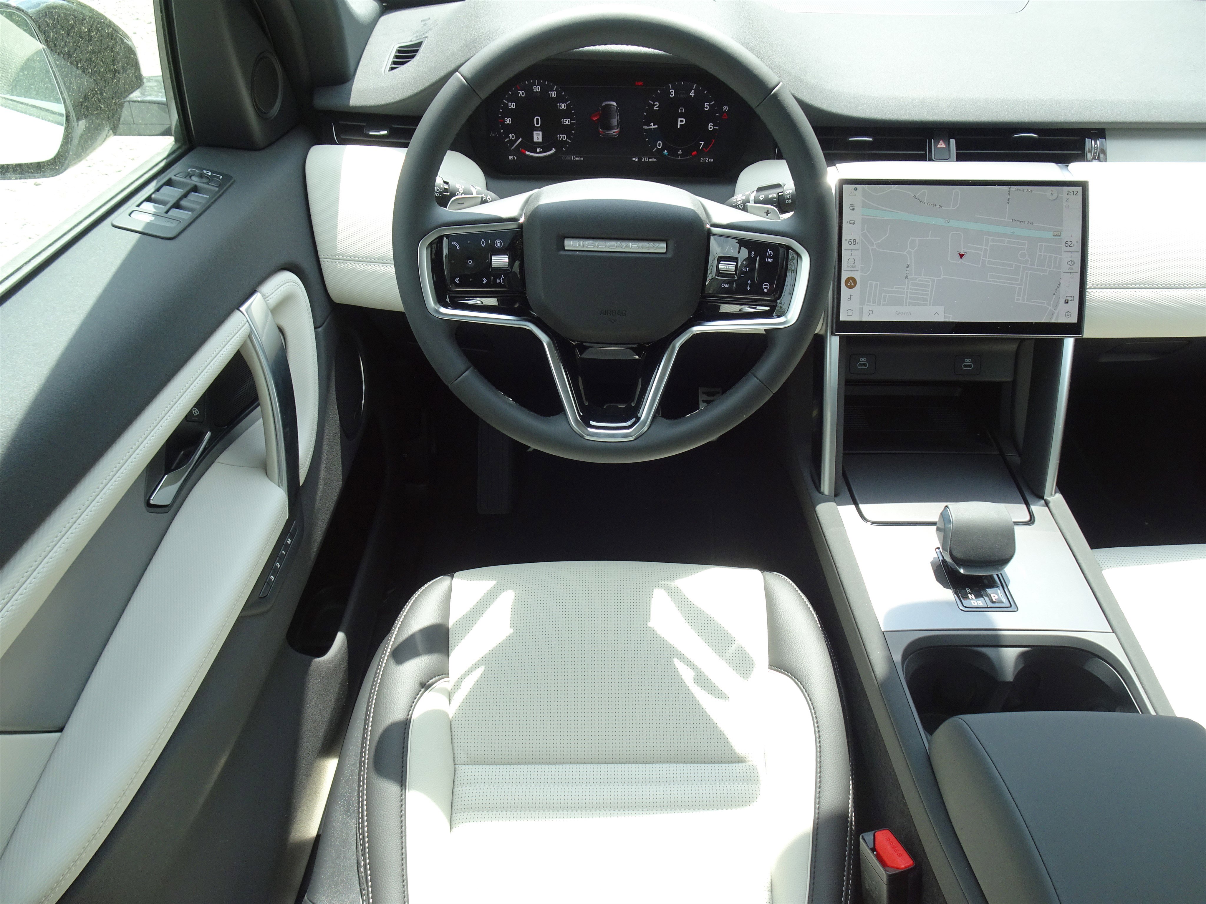 New 2026 Land Rover Discovery Sport Landmark image 20