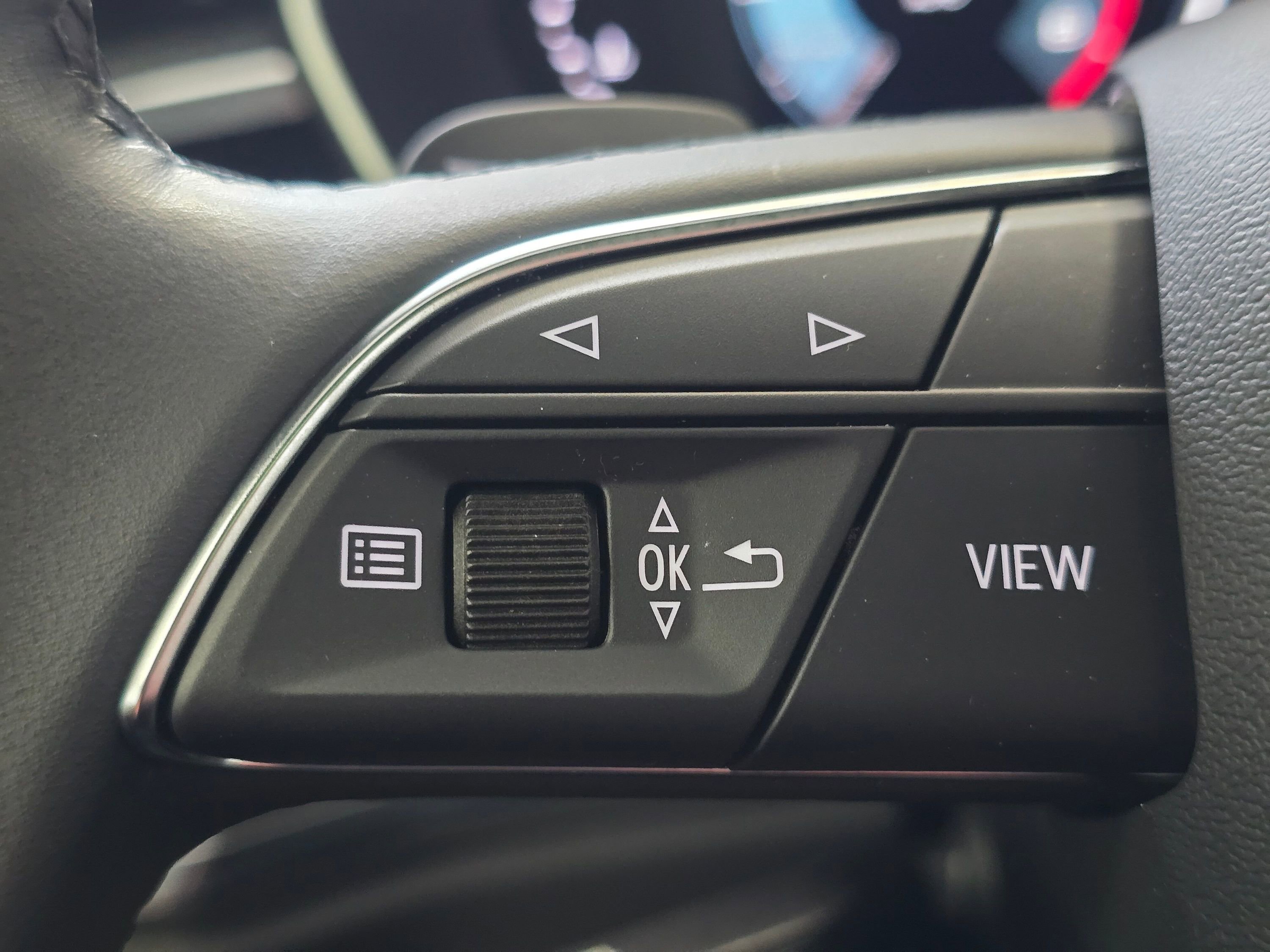 Used 2024 Audi Q3 2.0T Premium w/ Convenience Package image 42