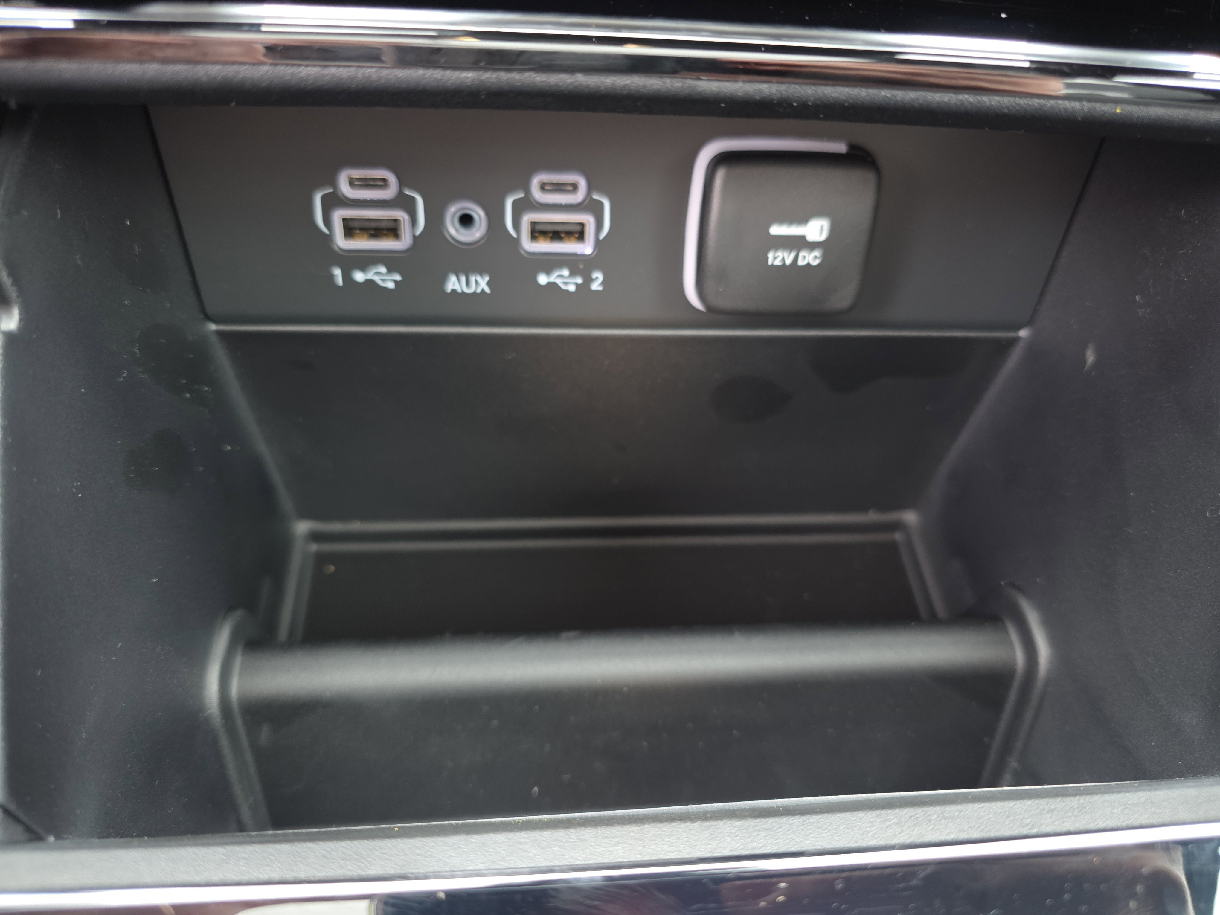 New 2025 Jeep Grand Cherokee Limited w/ Black Appearance Package image 8