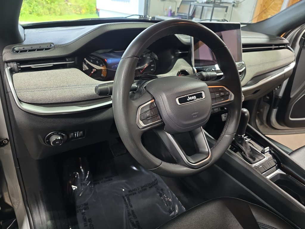 Used 2024 Chevrolet Blazer EV LT AWD/4WD image 15