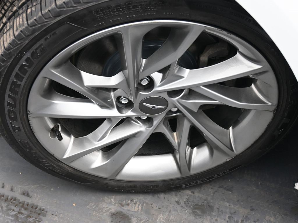 Used 2022 Genesis G70 2.0T image 18